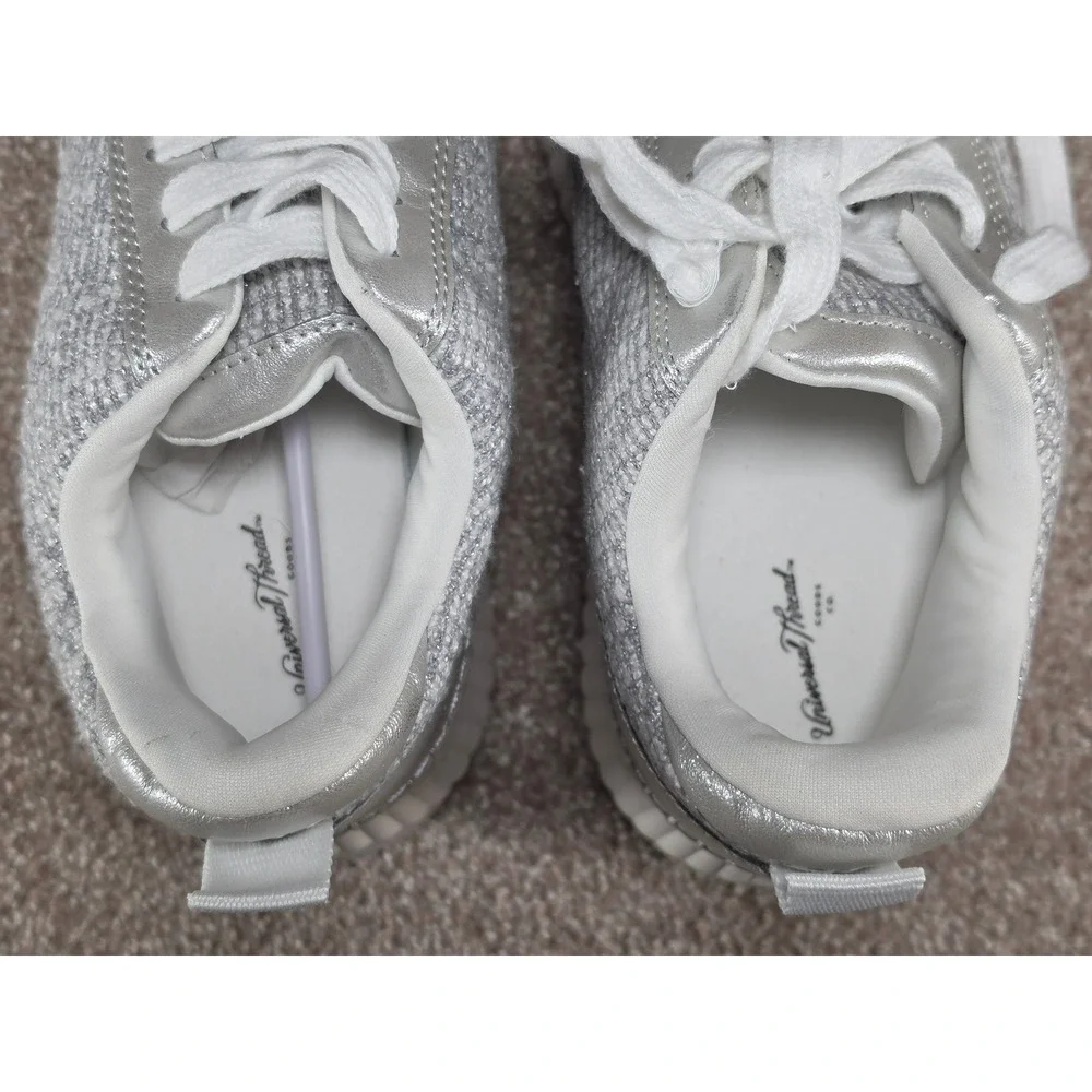 Universal Thread Womens Silver Metallic Tweed Platform Sneakers Size 8 Low Top
